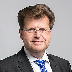 Dr. Michael van Berk