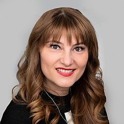 Dr. Oana Krichbaum